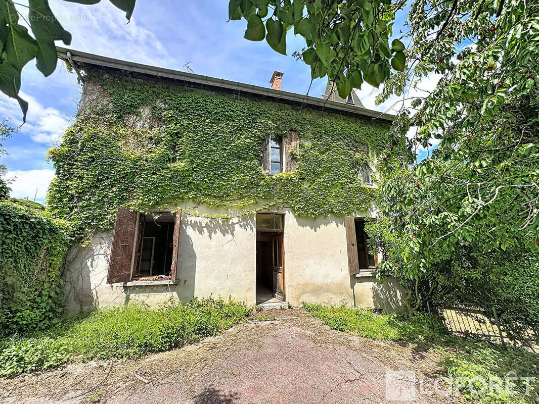 Maison à SAINT-ETIENNE-DE-SAINT-GEOIRS