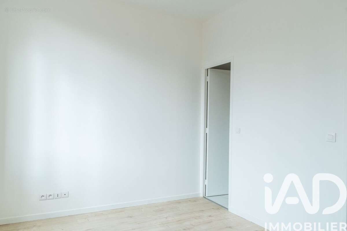 Photo 7 - Appartement à SAINT-GERMAIN-LES-ARPAJON