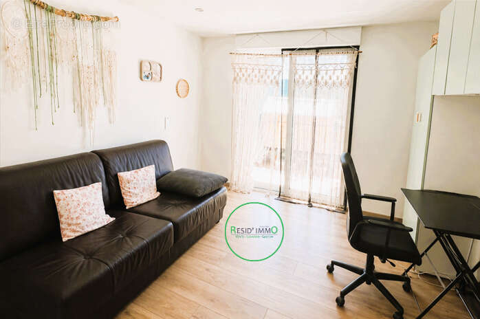 Appartement à SAINT-MARTIN-DU-VAR