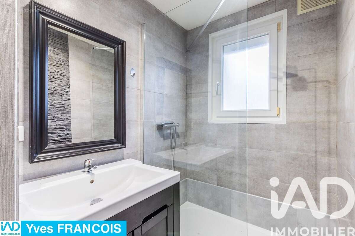 Photo 8 - Appartement à SAINTE-GENEVIEVE-DES-BOIS