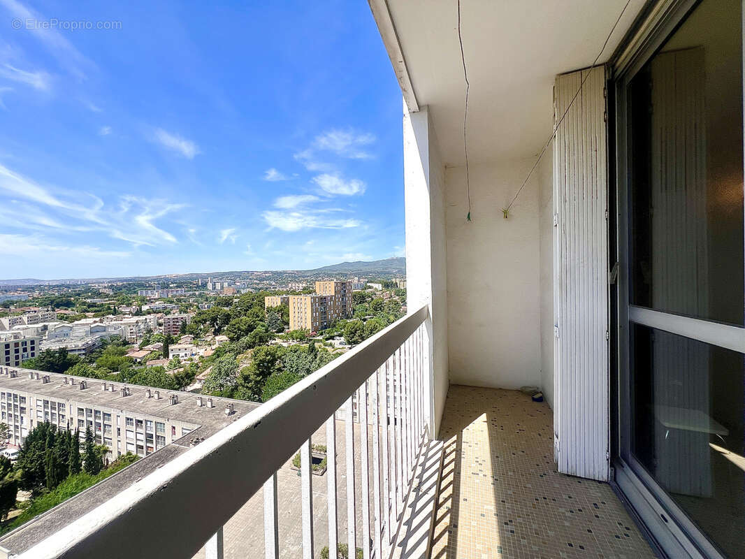 Appartement à MARSEILLE-13E