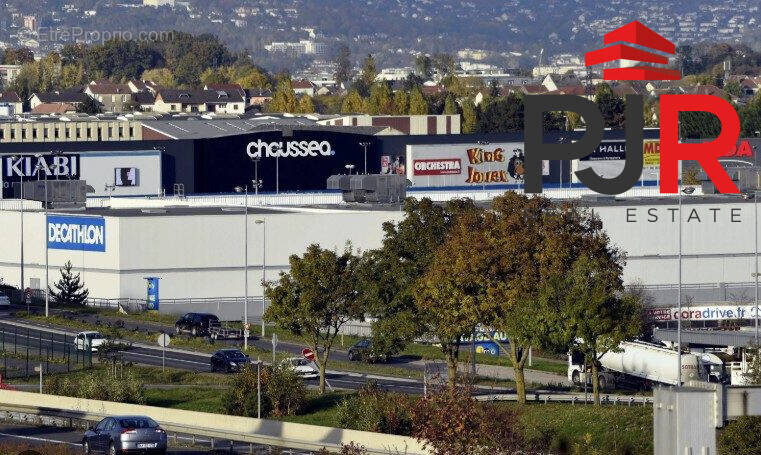 Commerce à HOUDEMONT