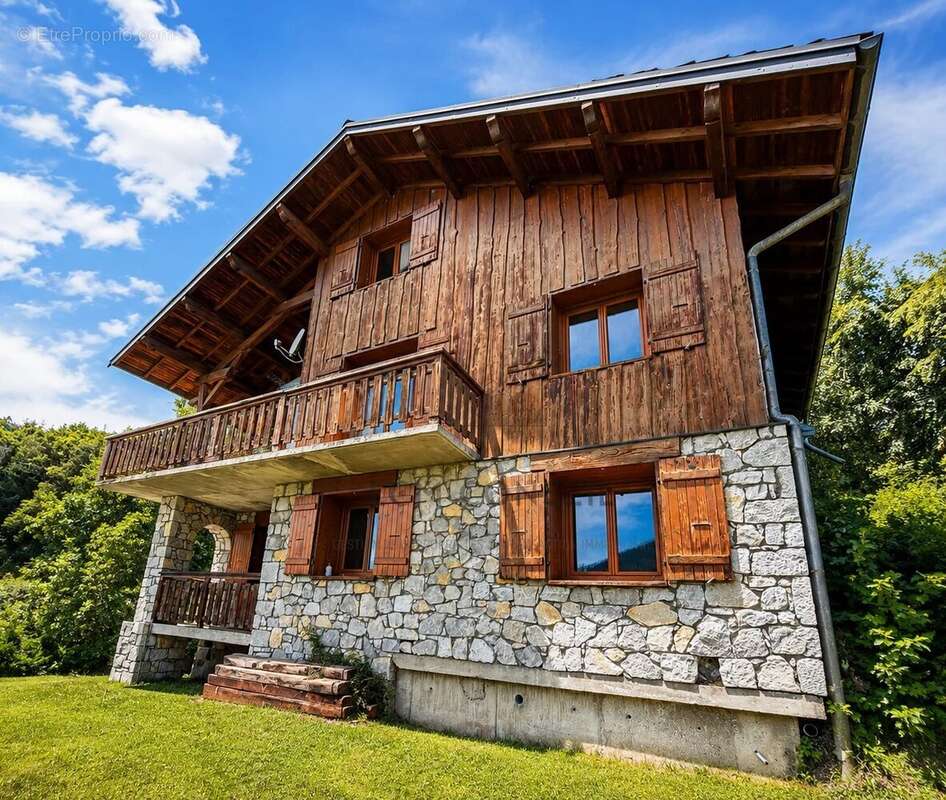 Maison à HAUTECOUR