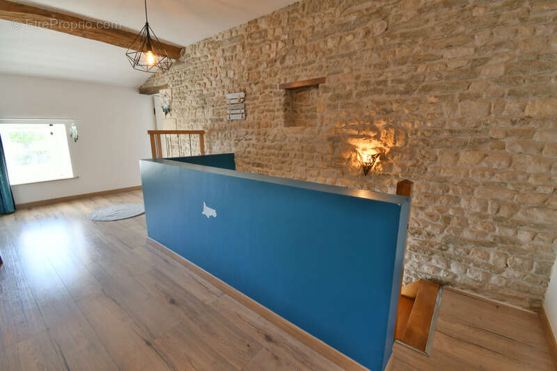 Maison à TONNAY-CHARENTE