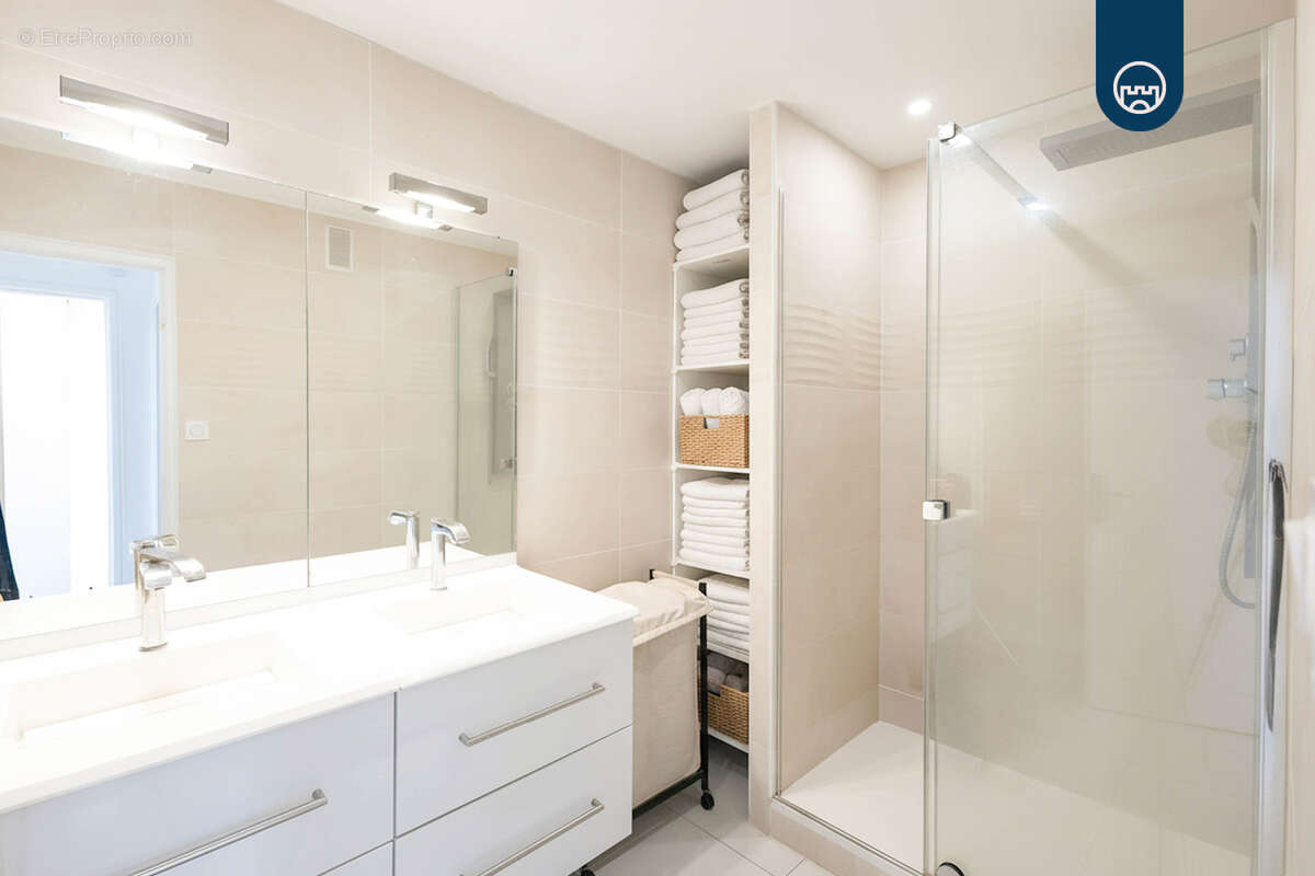 Appartement à MARSEILLE-11E