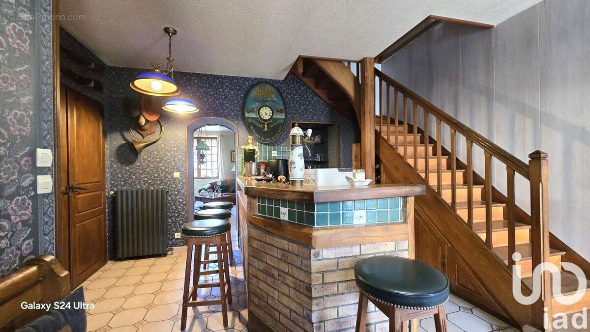 Photo 5 - Maison à AINAY-LE-CHATEAU