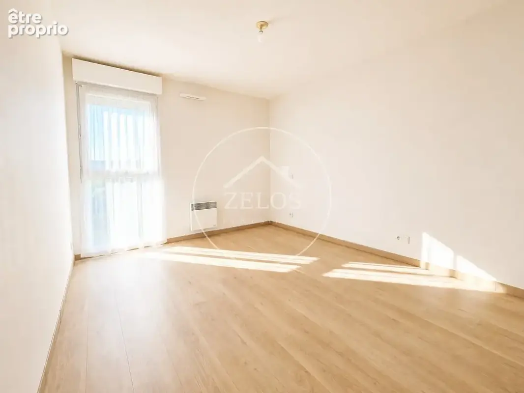 Appartement T4 - NIORT - 77.50m2 - VENDU LIBRE - photo 3