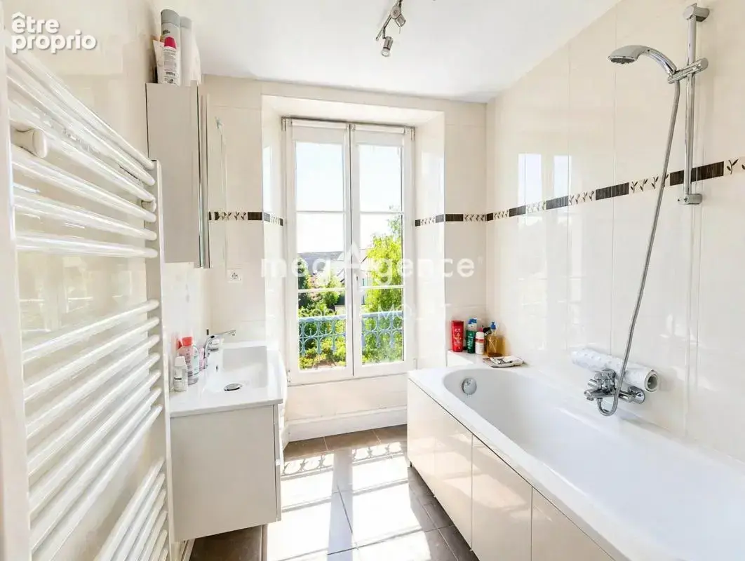 Maison de caractère de 10 pièces avec piscine - photo 11