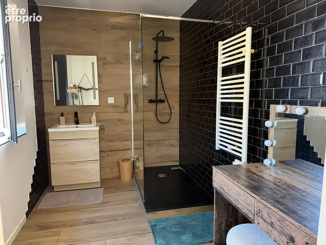 Maison rénovée de 202 m2 avec dépôt de 90m2, idéal artisan - roche-la-moliere - photo 16