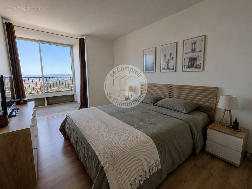 Appartement à MARSEILLE-9E