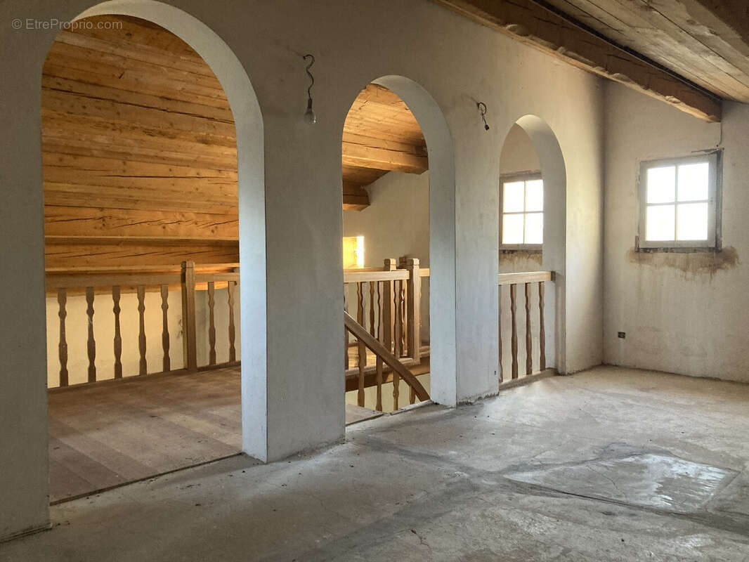 Maison 3 chambres, garage sur 3000 m² terrain - photo 9