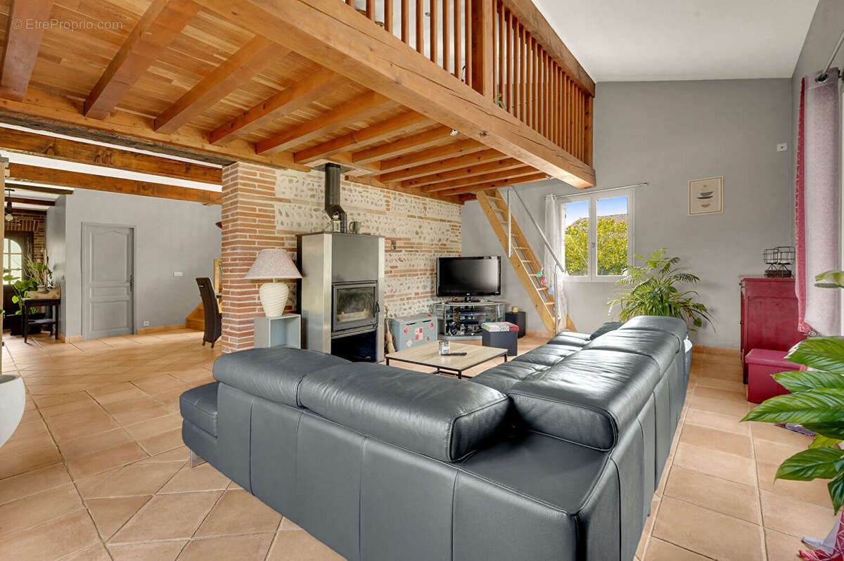 Maison à CASTELNAU-D'ESTRETEFONDS