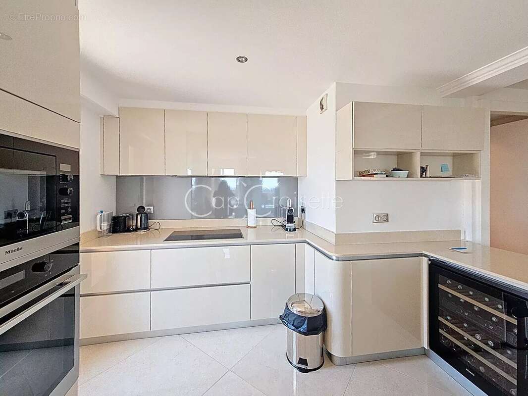 Appartement à MANDELIEU-LA-NAPOULE