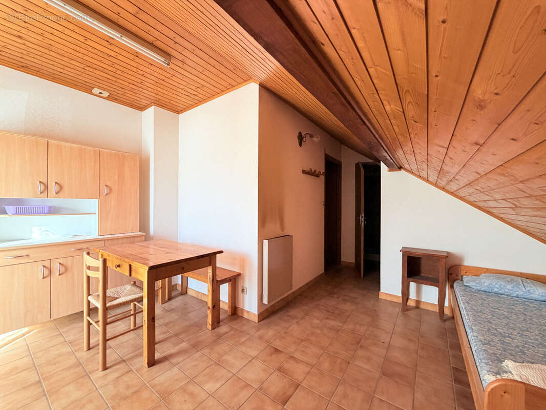 Appartement à ALBIEZ-MONTROND