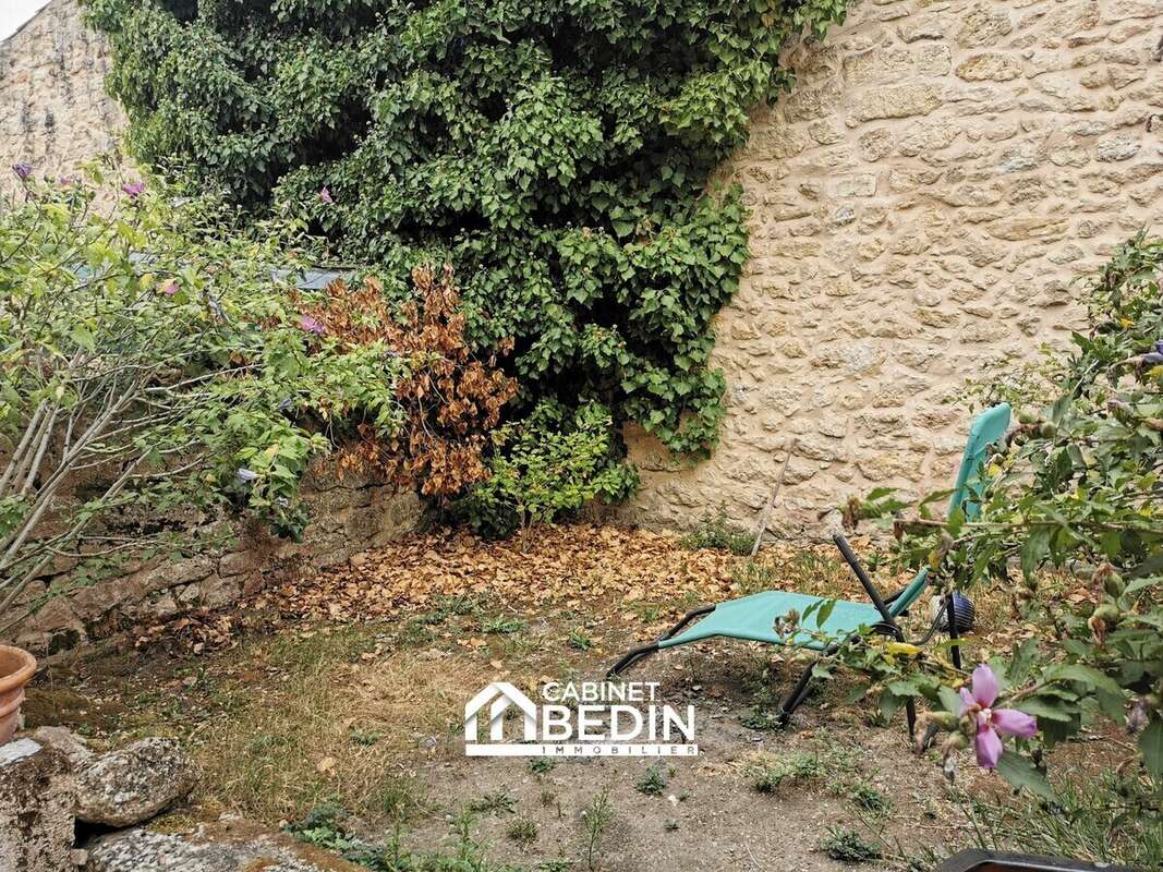 Maison à SAINT-JEAN-DE-BLAIGNAC