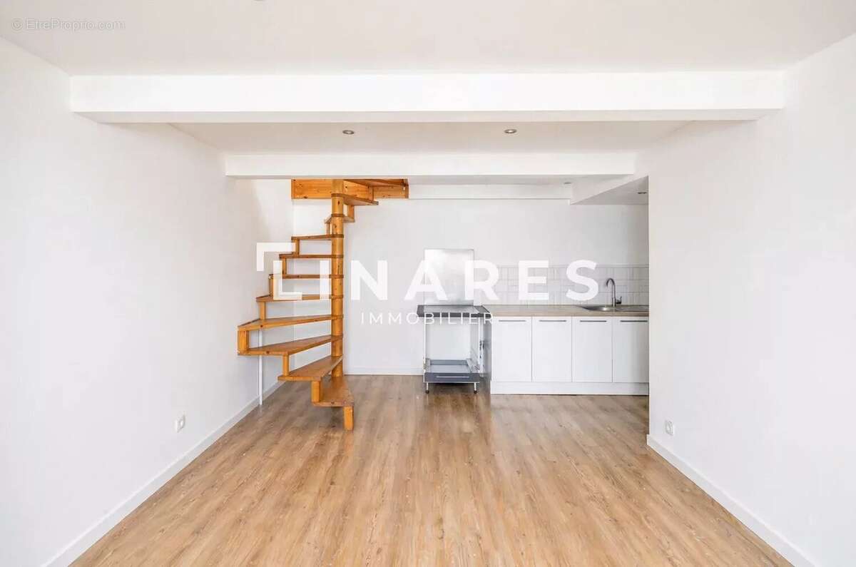 LA TOILE BLANCHE - Studio de 31 m2 - 13004 - photo 2