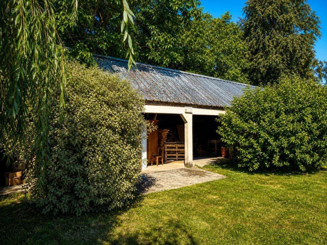 Maison de 13 pièces de 380 m² à Évellys - photo 10