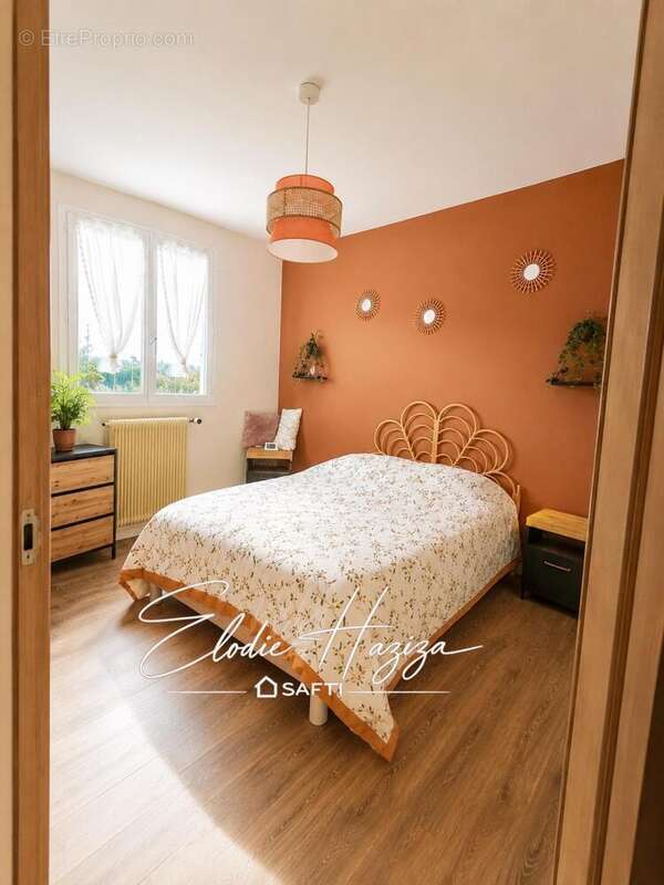 Maison 180 m² à La Chapelle-Baton  - photo 5