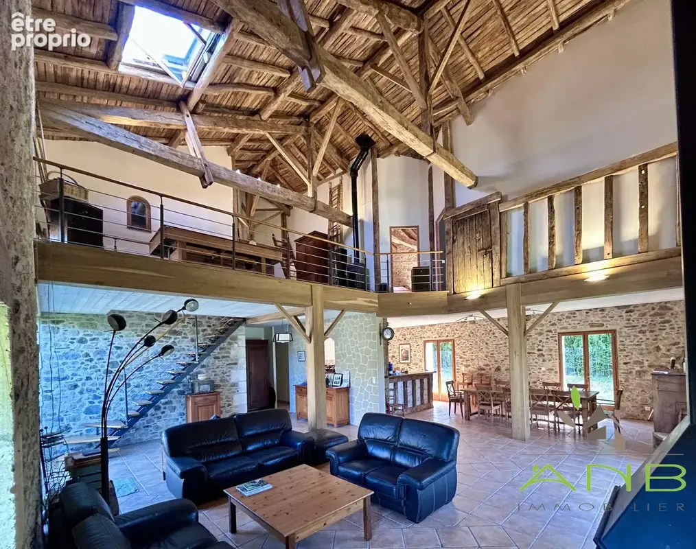 Photo Maison à Le Lindois au prix de 263 700€