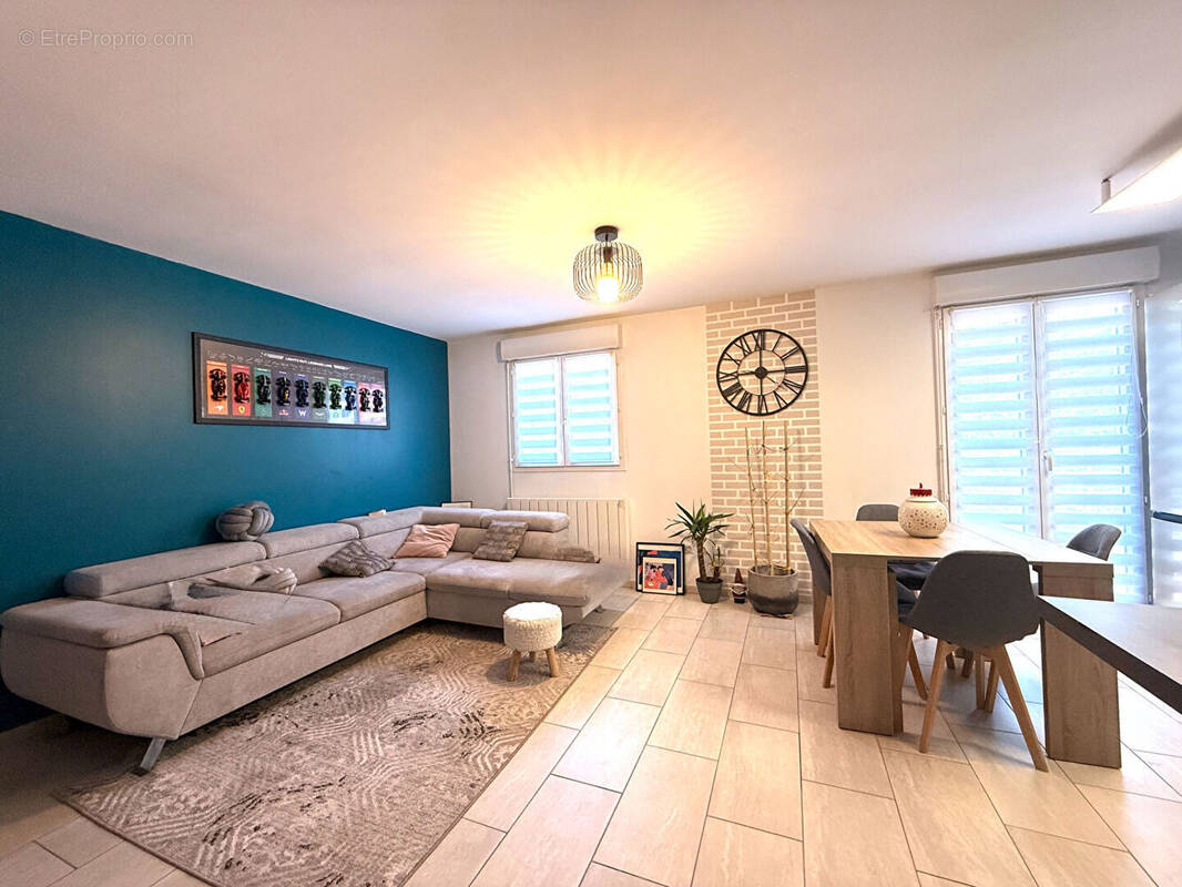Charmant appartement 2 pièces à vendre à Brie Comte Robert - Secteur Pasteur - photo 1