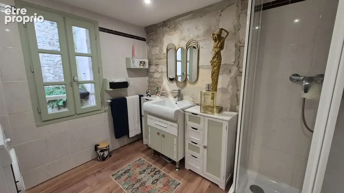 Saintes - Quartier Saint-Pierre - Appartement 2 pièces 48 m² - photo 8