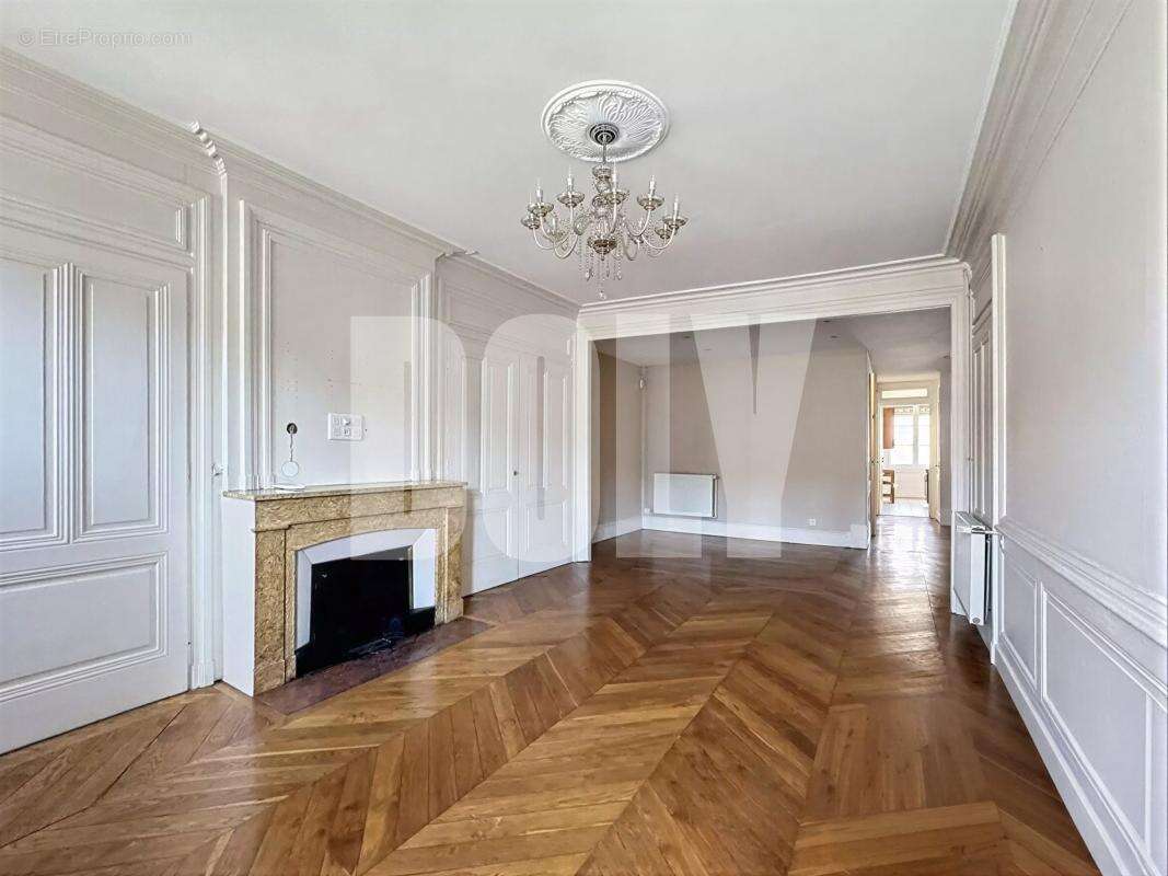 Appartement à SAINT-MANDE