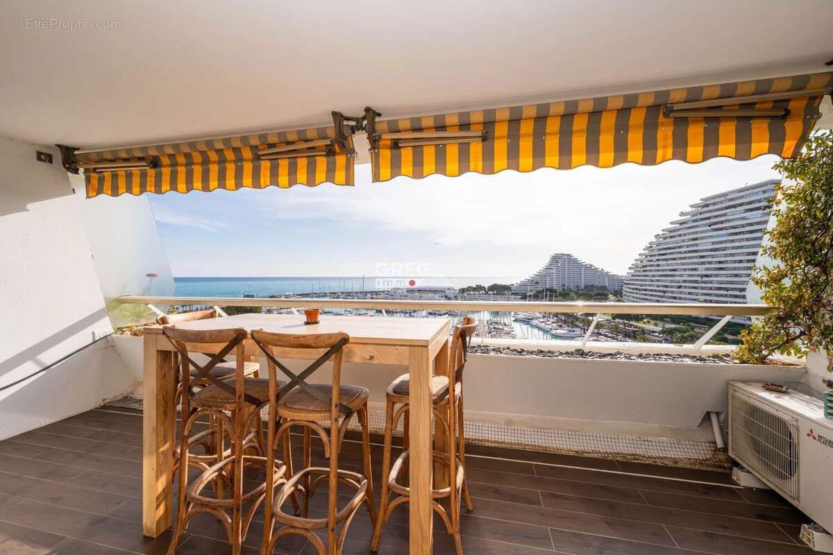 Appartement à VILLENEUVE-LOUBET