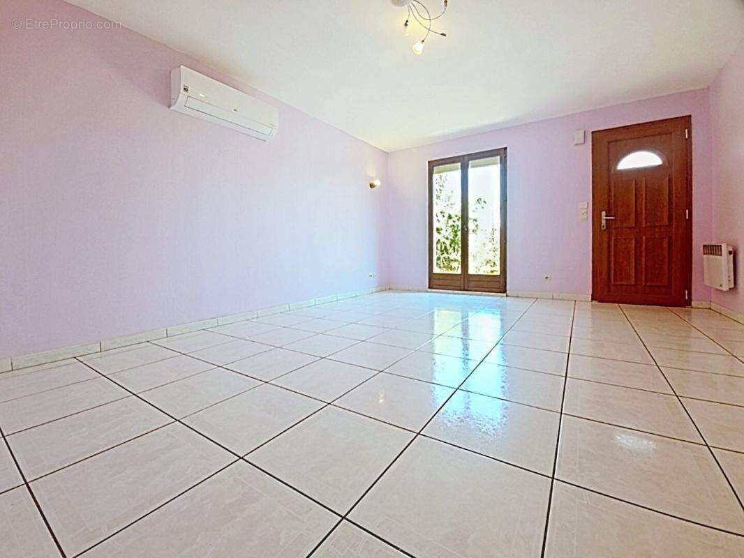 Lezignan corbieres maison t4 plain pied, 4 faces - photo 2