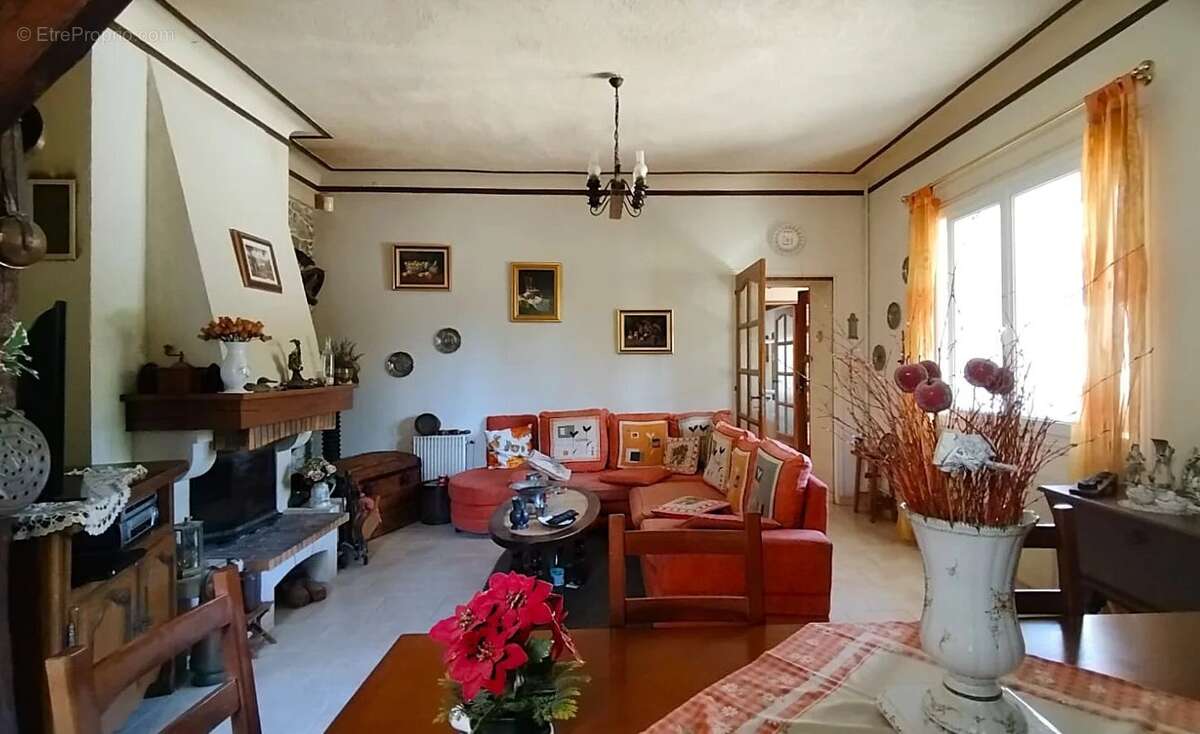 Maison à DRAGUIGNAN