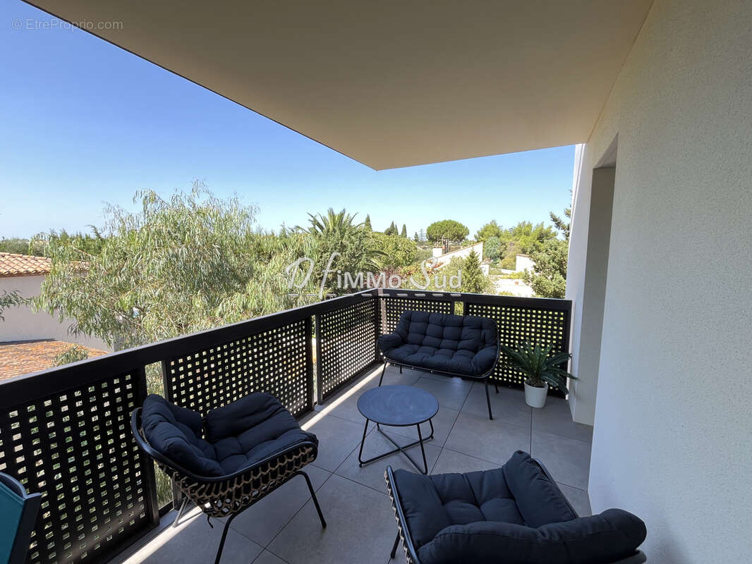 Appartement T4 de 79,80 m2 avec garage, parking et cellier - photo 3