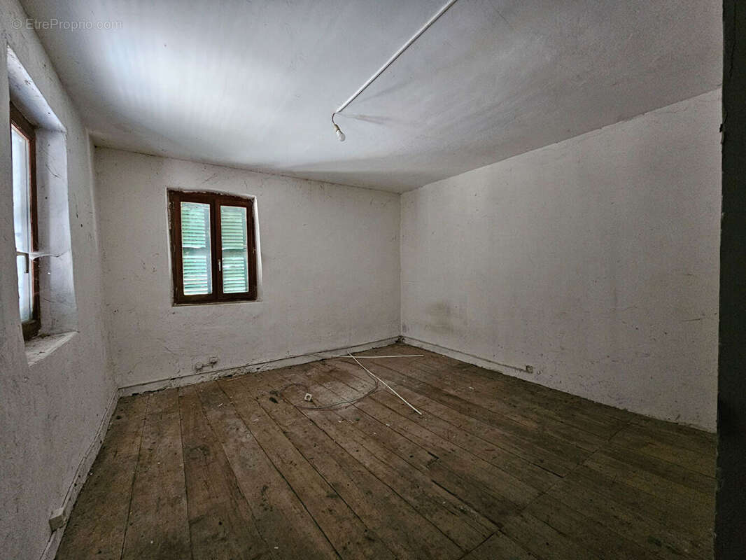 Maison à CHAMPAGNEUX