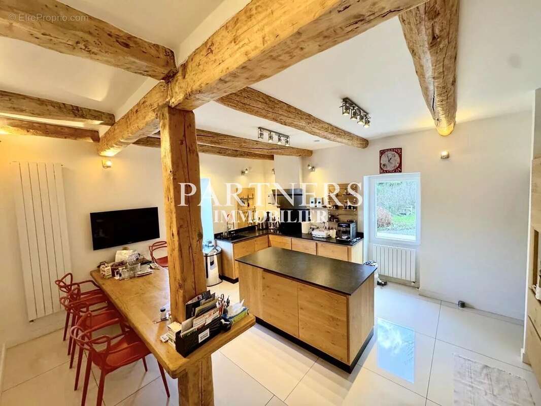 Maison à LA DESTROUSSE