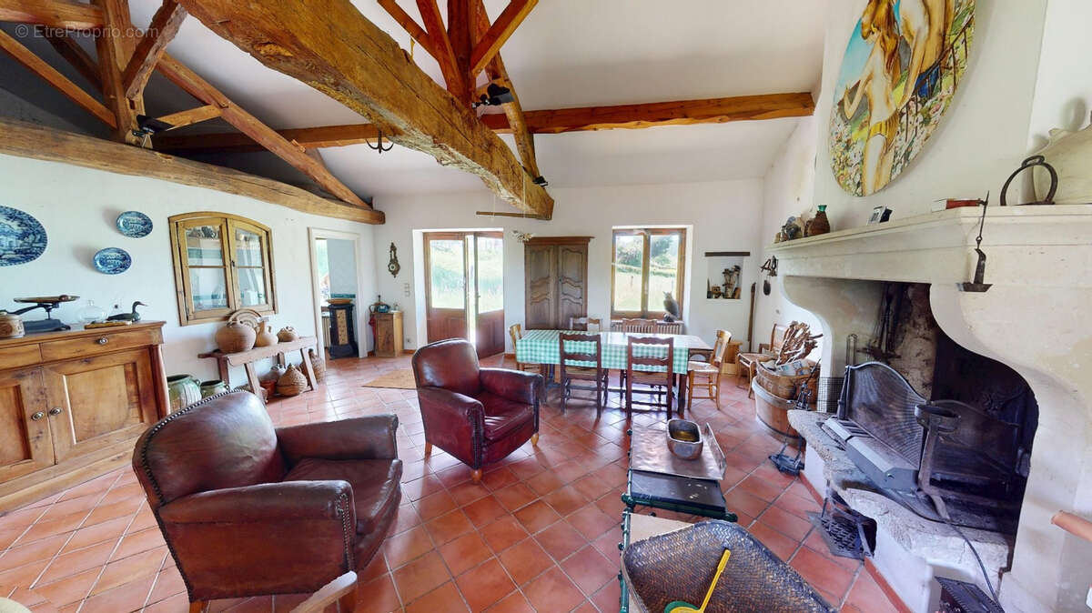 Maison à SAINT-PIERRE-LE-VIEUX