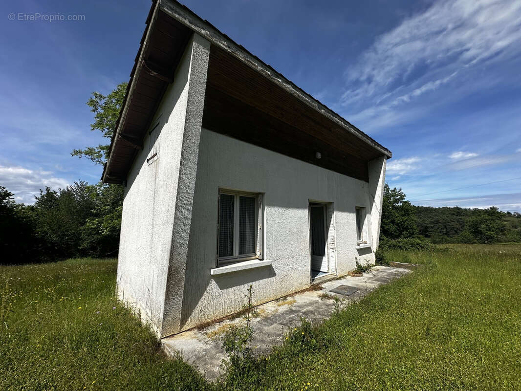 Cadre champêtre, petite maison à rénover - photo 3