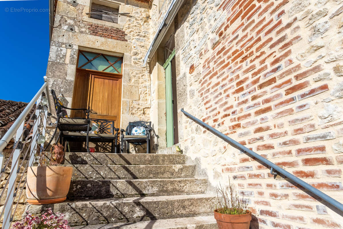 Maison à GREZELS