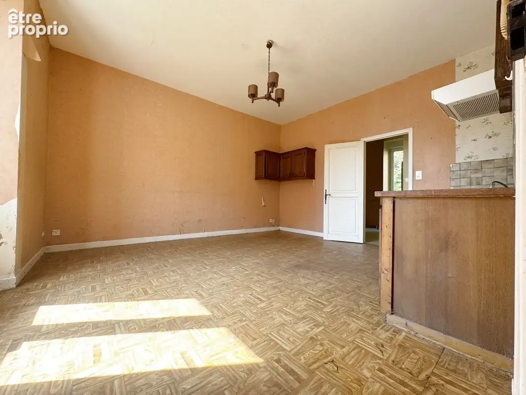 Vente Immeuble comprenant 5 appartements à rénover à MELISEY - photo 11