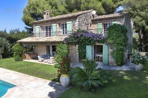 Maison à LE CANNET