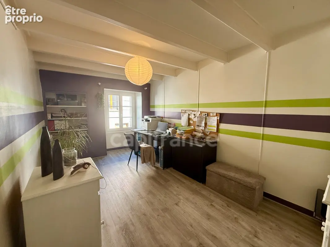  CHAMPDENIERS – Maison de caractère rénovée de 175 m² avec 135 m² de dépendances et fort potentiel - photo 16
