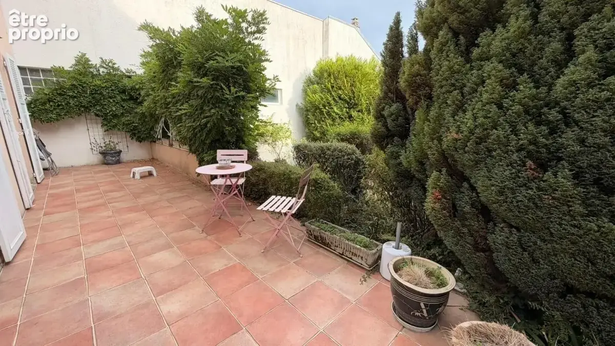 Emplacement de 1er choix pour cette maison de ville - photo 20