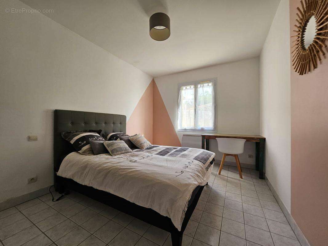 Maison à CHATEAU-GUIBERT