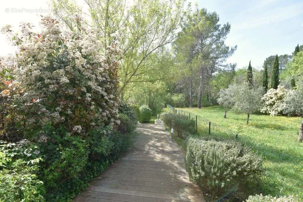 Maison à FAYENCE