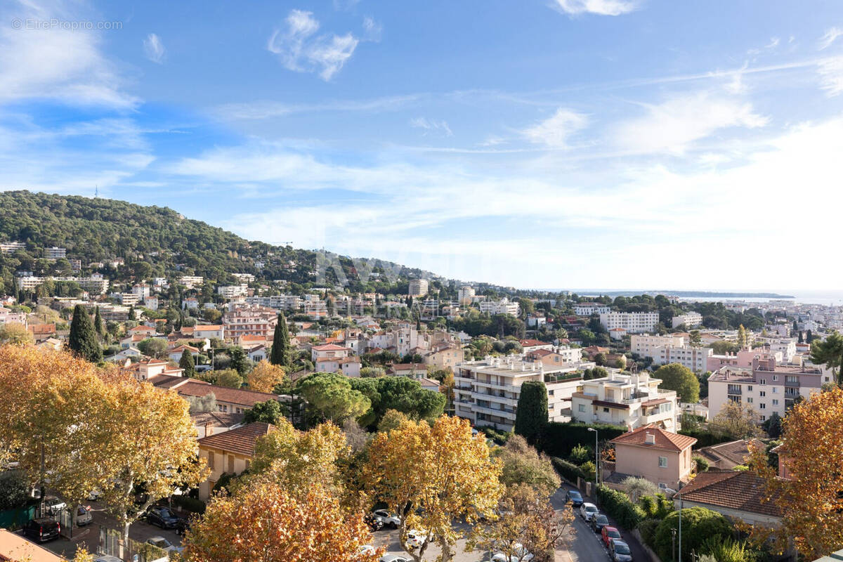 Appartement à LE CANNET