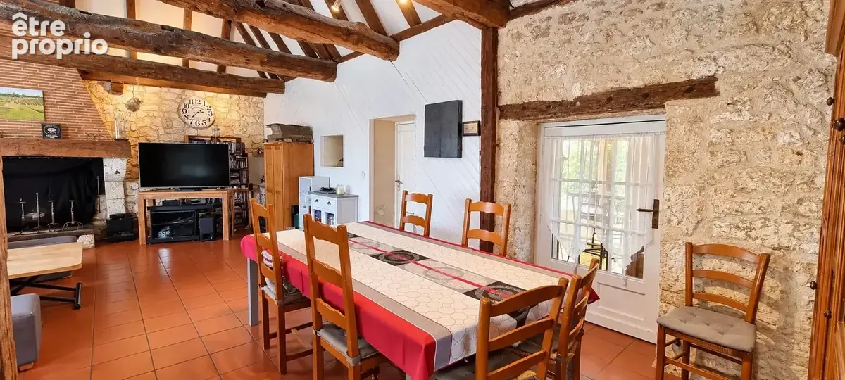 Exclusivite : authentique ensemble immobilier sur 5831 m² de terrain . - photo 6