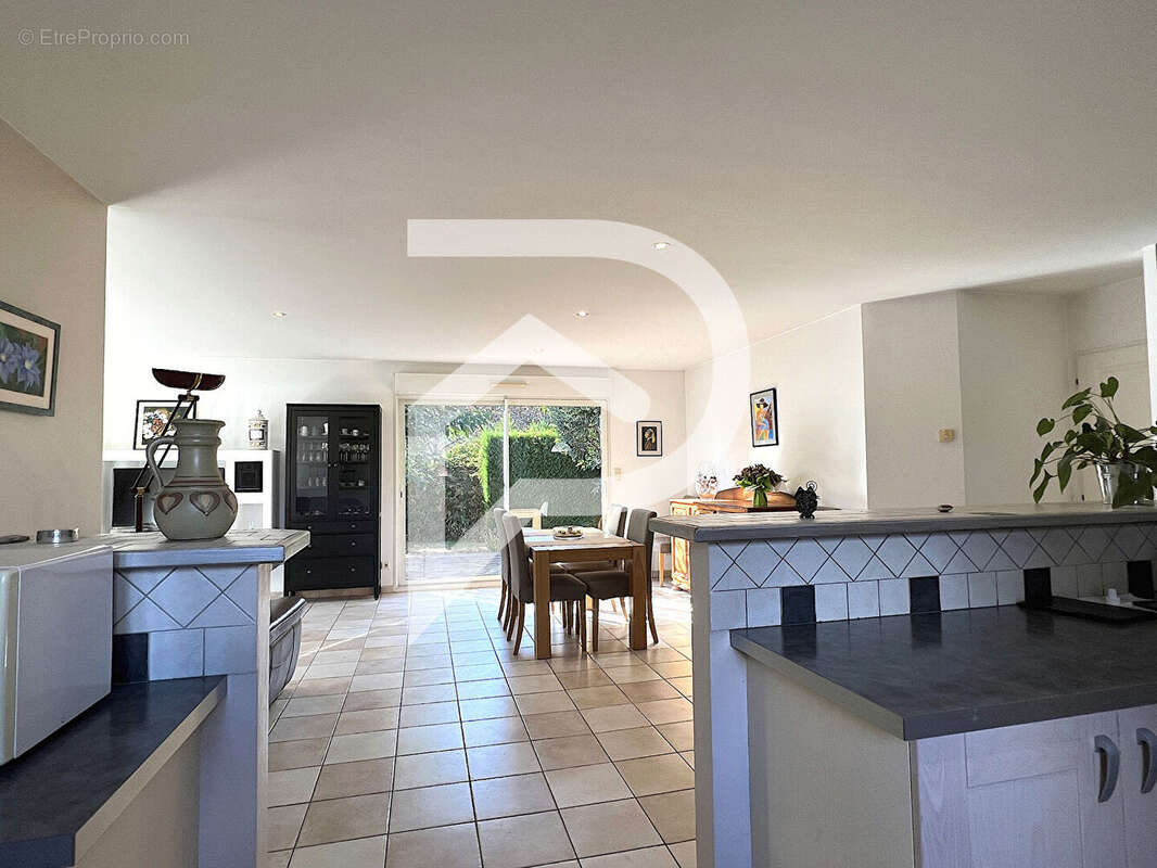 Maison à SAINT-DENIS-DE-PILE