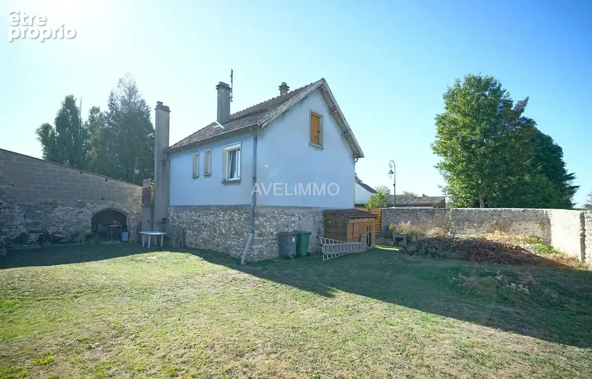 Maison avec grenier et dépendance aménageables - photo 20