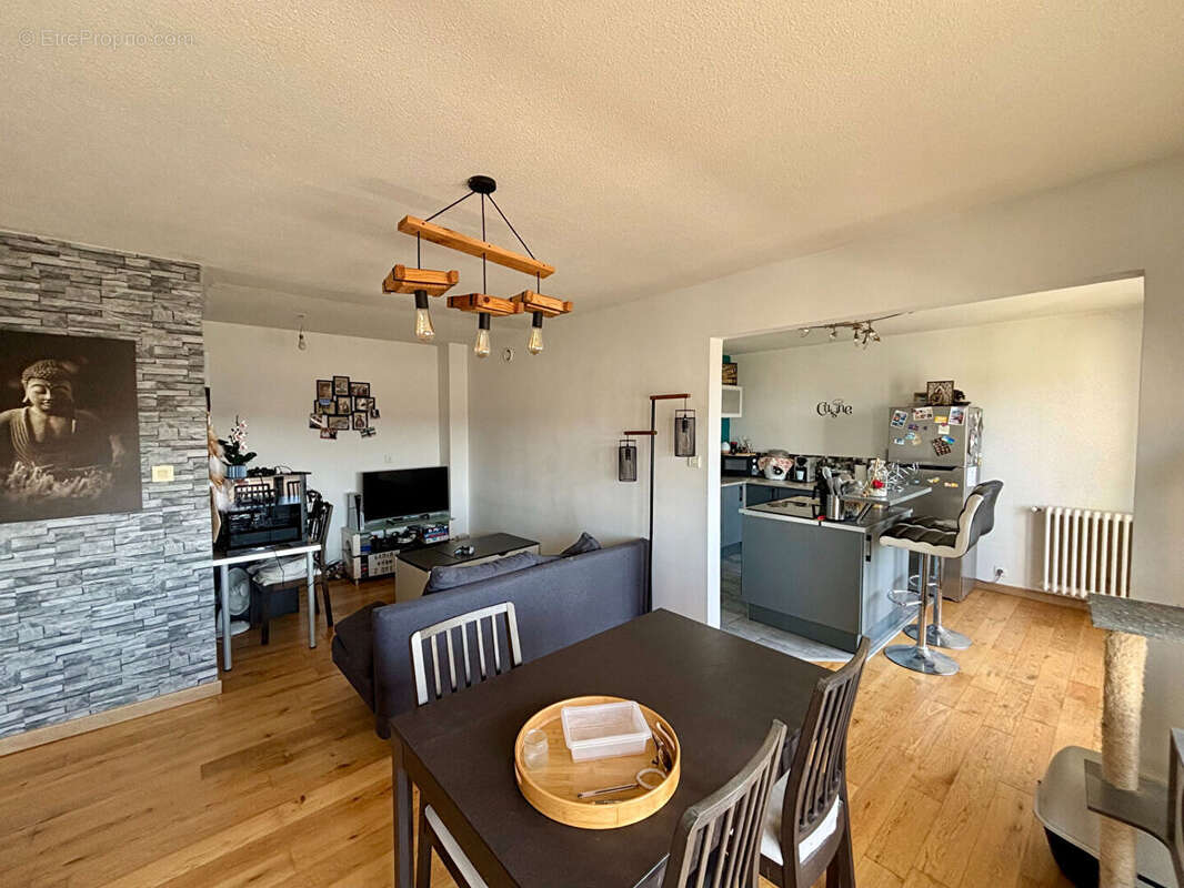 Appartement à SAINT-MAURICE-DE-BEYNOST