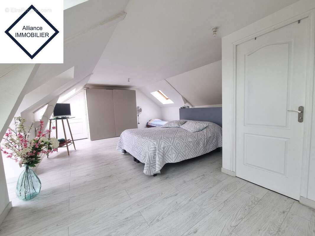 Maison à SAINT-MAUGAN