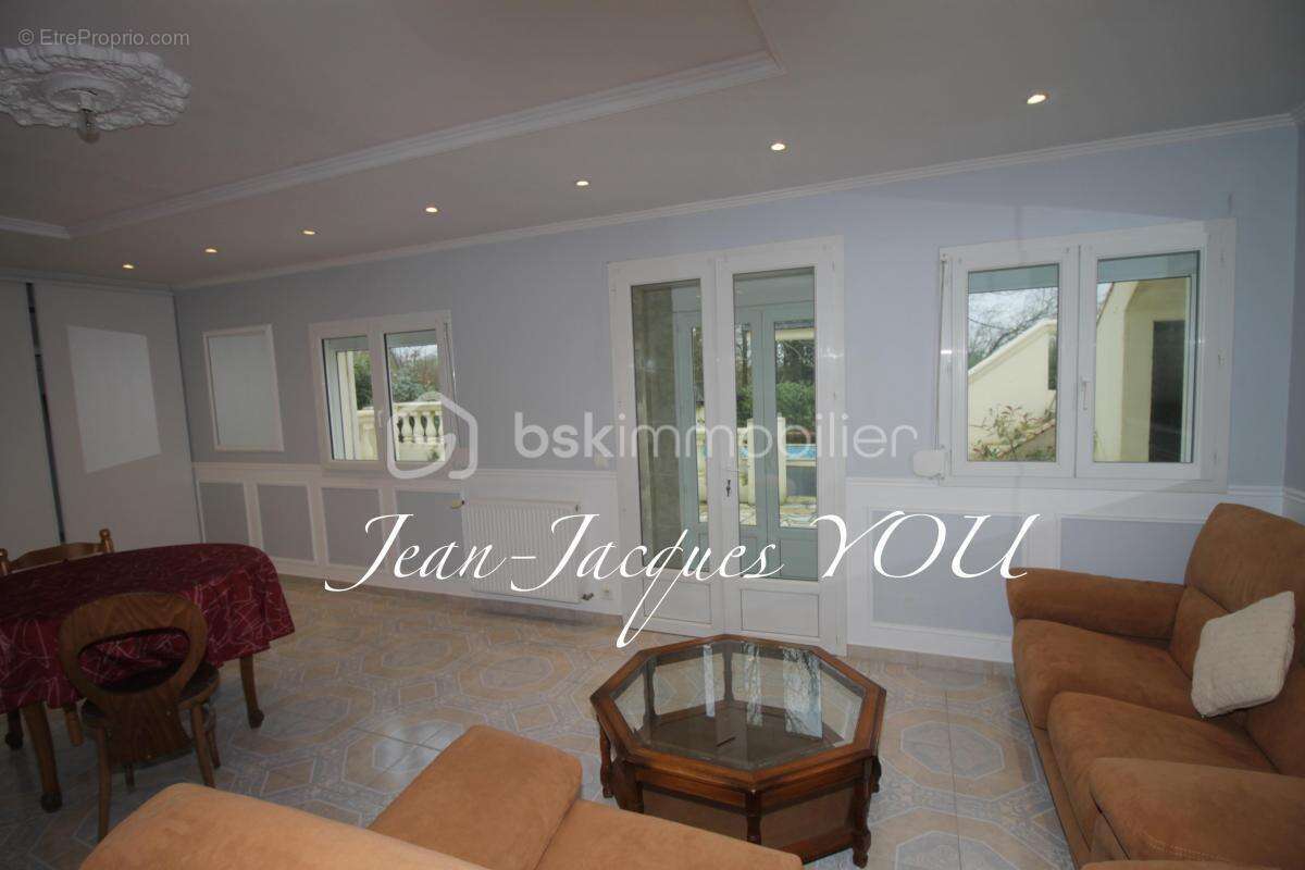 Maison à VILLEDIEU-LES-POELES