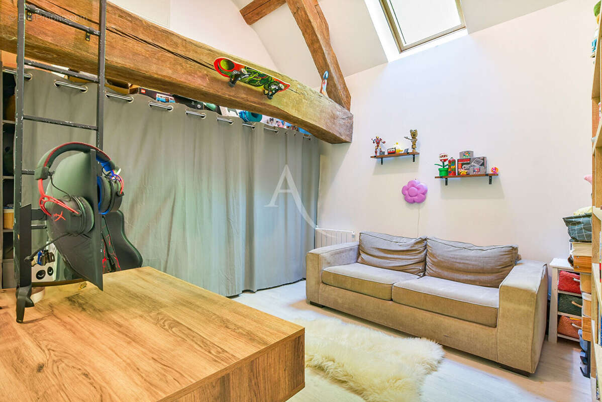 Appartement à VERNEUIL-L'ETANG