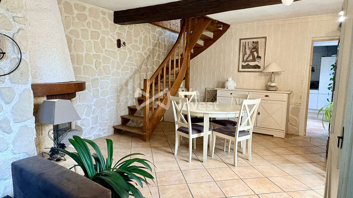 Maison à DAMMARIE